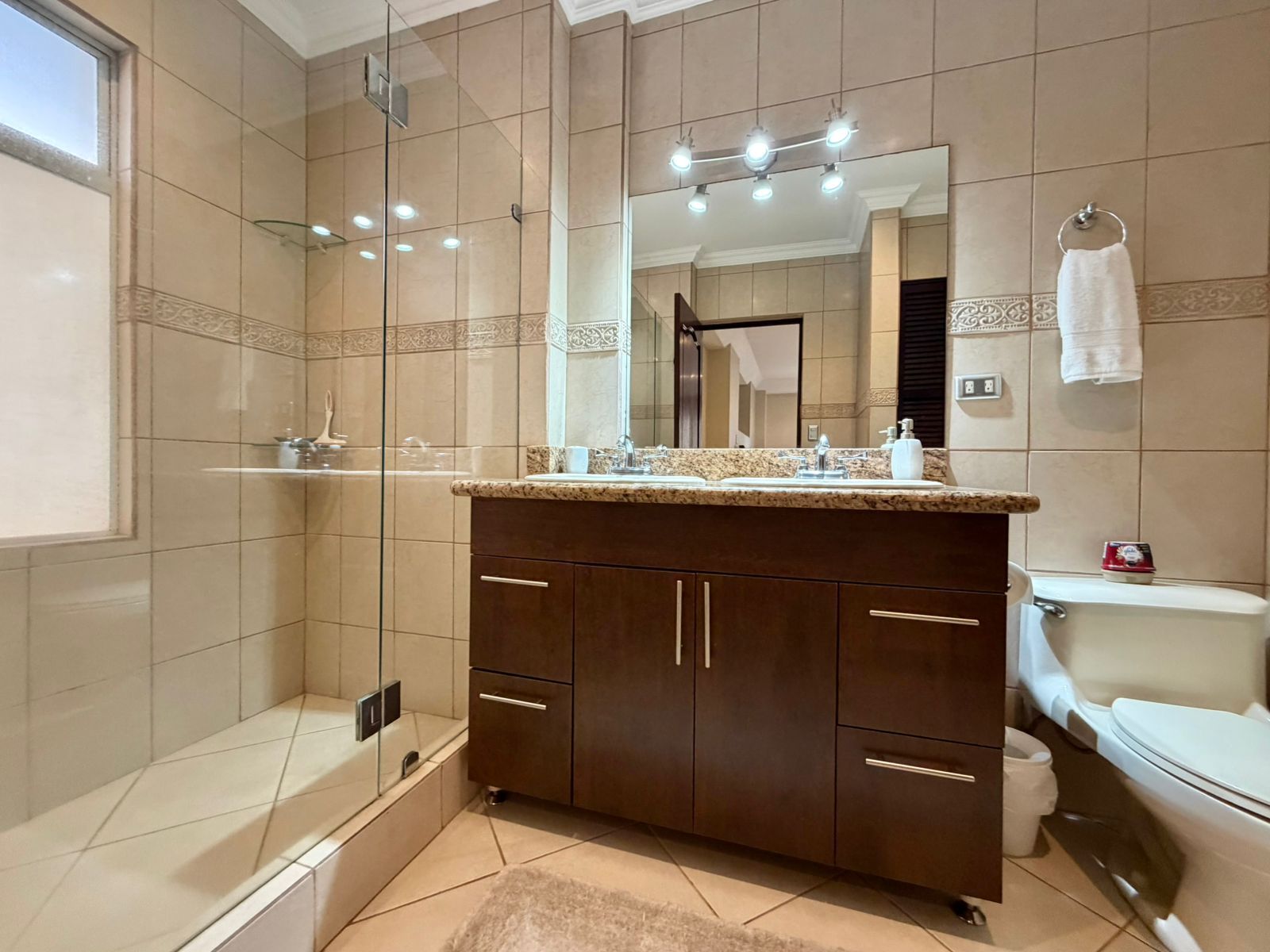 Apartamento totalmente amoblado  - Foto 9