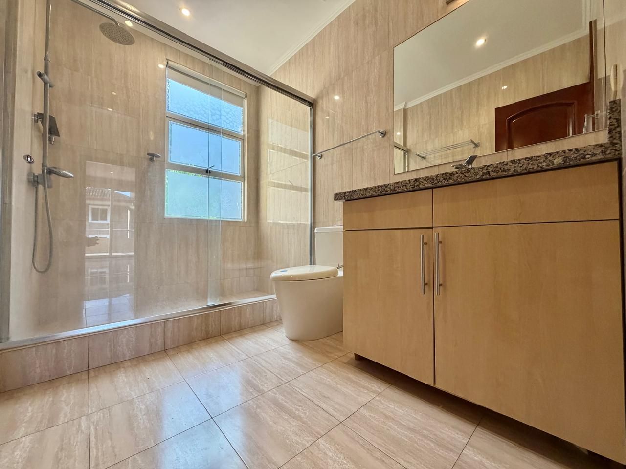 Apartamento con Gran Terraza y línea blanca - Foto 9