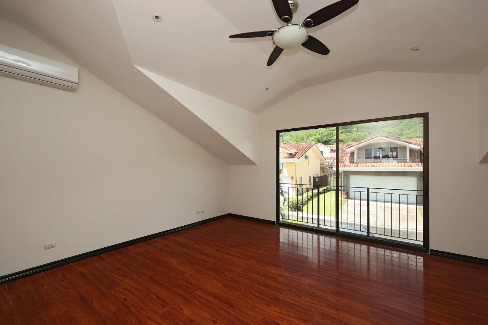 Casa Grande en condominio exclusivo - Foto 14